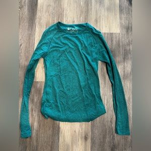 figs performance underscrub top